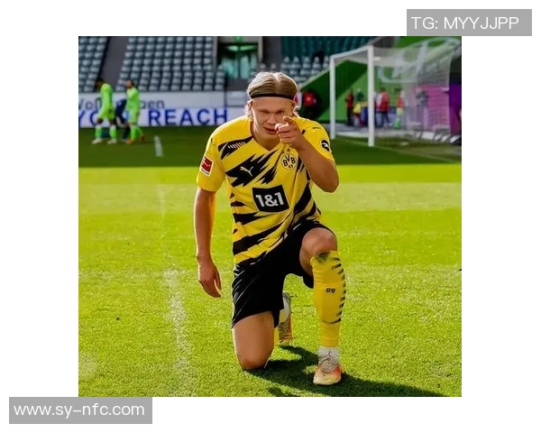 传奇黑人足球明星的辉煌历程与影响力分析